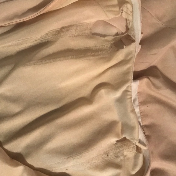 GOLD DRESS - Picture 2 of 2